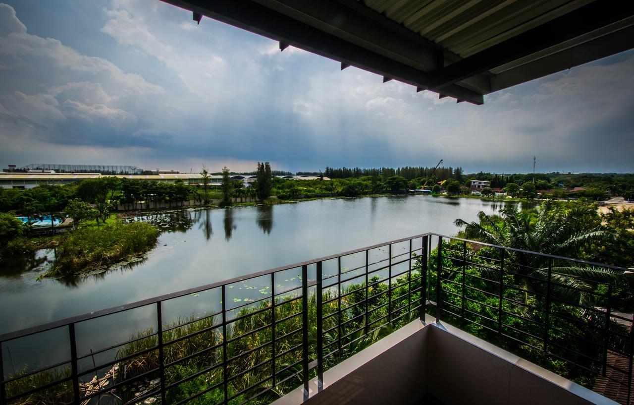 Na Siri Lake View Samut Prakan Exterior foto